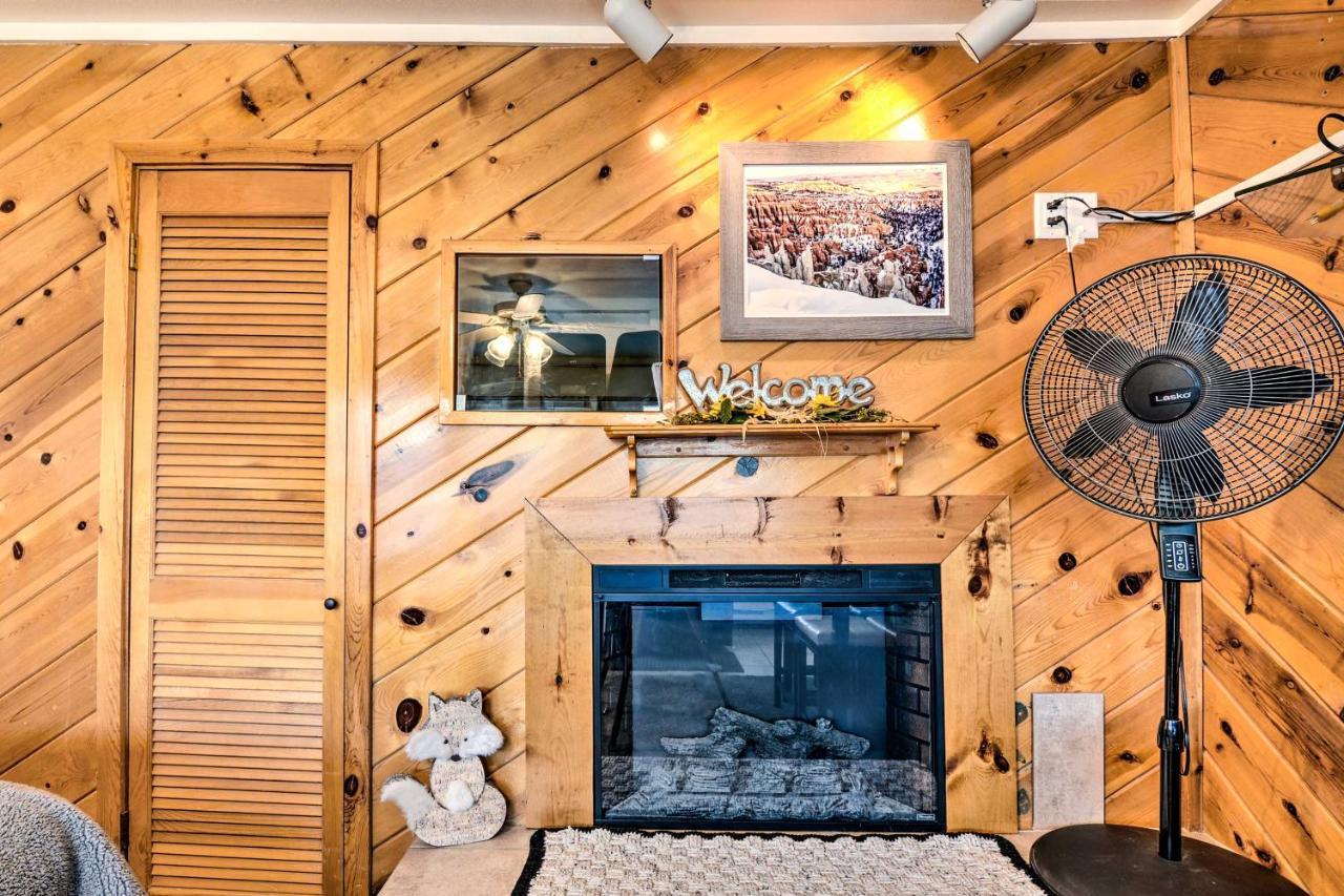 Cozy Studio With Fireplace About 1 Mi To Ski Resort Brian Head Luaran gambar